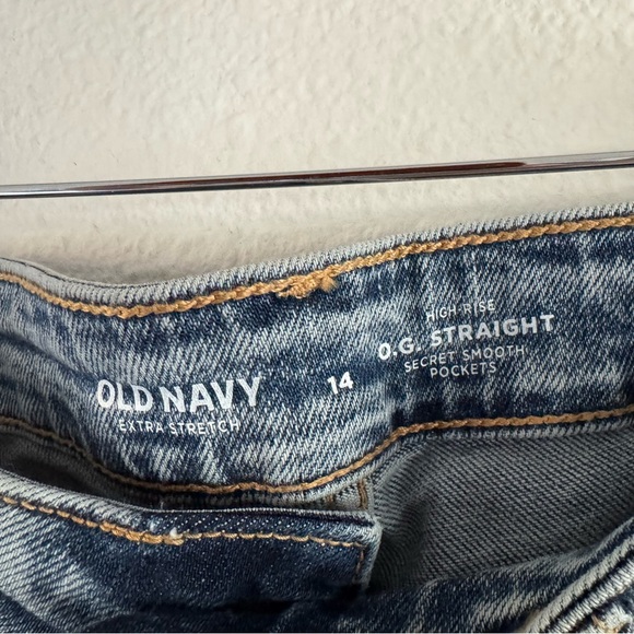 High-Waisted O.G. Straight Extra Stretch Ripped Cut-Off Jeans Women Size 14 NWT - Picture 6 of 11